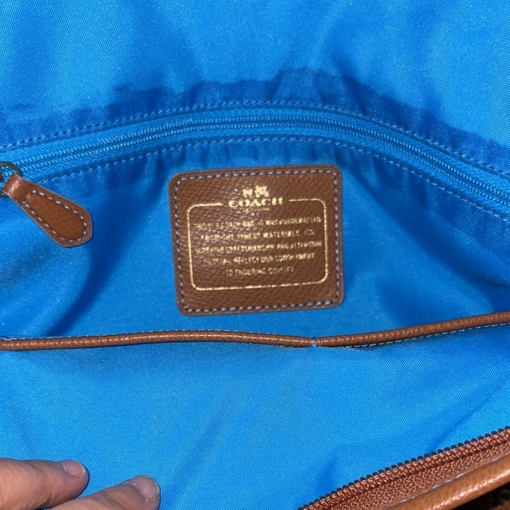 Beautiful BNWOT Coach Blue & Tan Tote Bag (see staun on inside pocket)